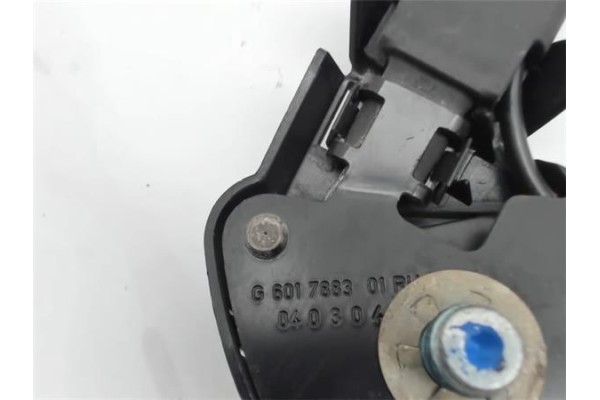 Recambio de enganche cinturon para opel astra h berlina 1.7 cdti referencia OEM IAM G601788301RH  