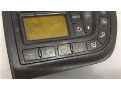 Recambio de rejilla entrada de aire para citroen c4 grand picasso 1.8 i 16v referencia OEM IAM 9650868977  