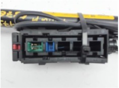 Recambio de enganche cinturon para opel astra h berlina 1.7 cdti referencia OEM IAM 330803354  