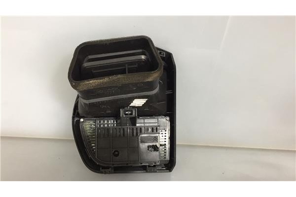 Recambio de rejilla entrada de aire para citroen c4 grand picasso 1.8 i 16v referencia OEM IAM 9650868977  