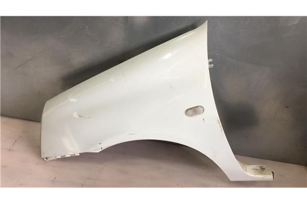 Recambio de aleta delantero izquierda para renault clio ii fase ii (b/cb0) 1.5 base authentique referencia OEM IAM 8200052379  