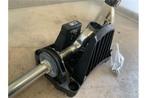 Recambio de palanca de cambio para opel meriva 1.3 cdti referencia OEM IAM 5738022  