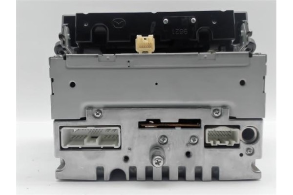 Recambio de radio / cd para mazda 3 sedán (bk) 1.6 referencia OEM IAM 14798108 BS3T66AR0 