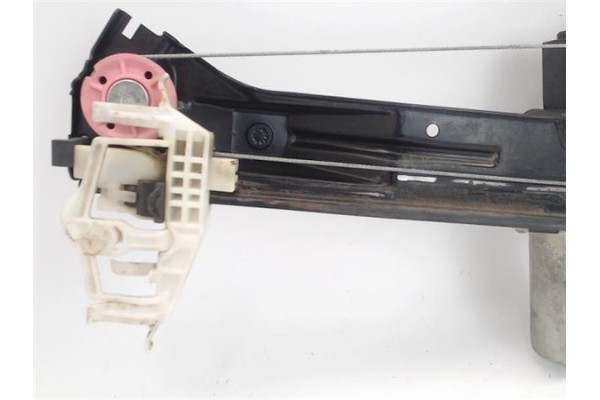Recambio de mecanismo elevalunas delantero derecho para fiat bravo (182) 1.2 16v 80 trofeo referencia OEM IAM 72005003  