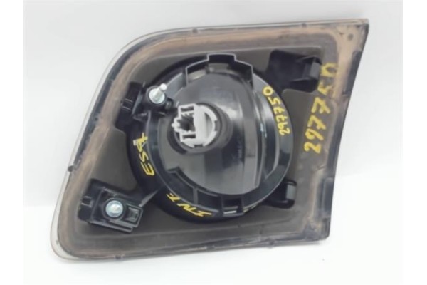 Recambio de piloto interior izquierdo para mazda 3 sedán (bk) 1.6 referencia OEM IAM P2775L  