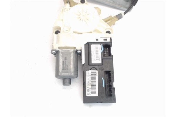 Recambio de mecanismo elevalunas delantero derecho para renault laguna iii berlina 2.0 dci (bt01, bt0e, bt0k) referencia OEM IAM