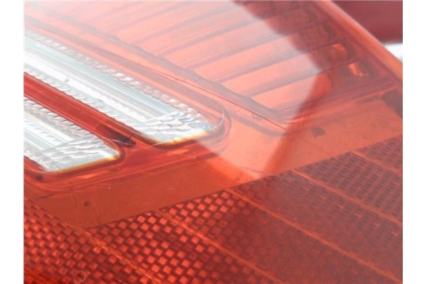 Recambio de piloto trasero derecho para citroen c4 berlina 1.6 hdi referencia OEM IAM 9655863980  