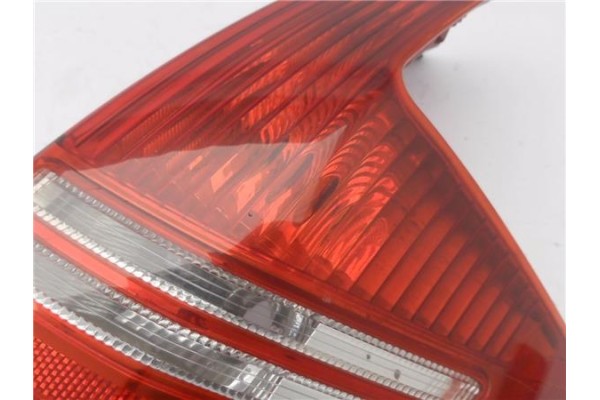 Recambio de piloto trasero derecho para citroen c4 berlina 1.6 hdi referencia OEM IAM 9655863980  