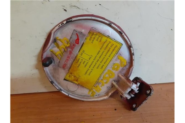 Recambio de tapa exterior combustible para porsche 944 2.5 básico coupe referencia OEM IAM 477853397  