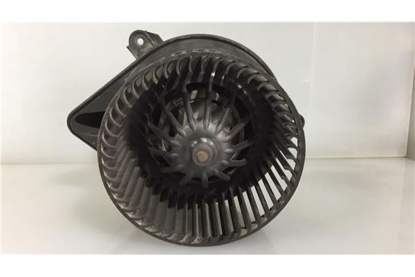 Recambio de motor calefaccion para renault megane i grandtour (ka0/1_) 1.9 dci (ka05, ka1f) referencia OEM IAM 7701046058  