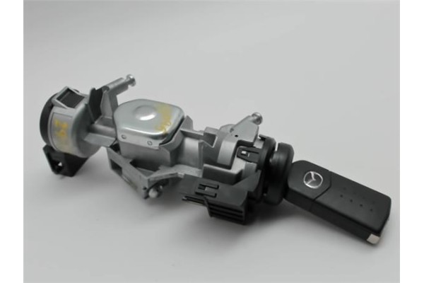 Recambio de clausor para mazda 3 sedán (bk) 1.6 referencia OEM IAM 3M513F880  