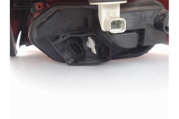 Recambio de piloto trasero izquierdo para renault megane ii (bm0/1_, cm0/1_) 1.6 16v (bm0c, cm0c) referencia OEM IAM 8200413214 