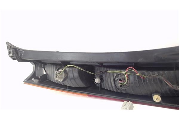 Recambio de piloto trasero derecho para honda cr-v (rd8) referencia OEM IAM 3350ASCAG000  