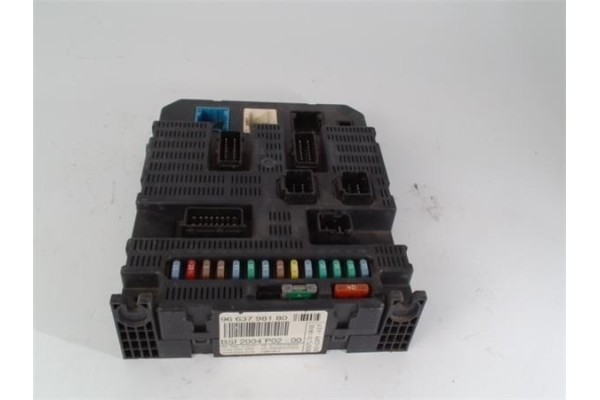 Recambio de caja reles para peugeot 308 1.6 gt referencia OEM IAM 9663798180 2004P0200 