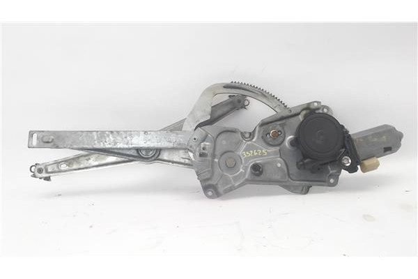 Recambio de elevalunas electrico delantero derecho para bmw serie 3 berlina (e36) referencia OEM IAM   