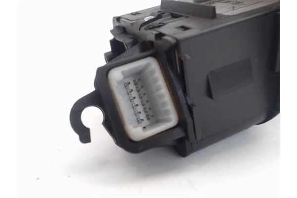 Recambio de mando de luces para renault scenic ii (jm) referencia OEM IAM 8200206738 61890007 