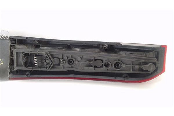 Recambio de piloto trasero izquierdo para opel meriva 1.3 cdti referencia OEM IAM 13203393  