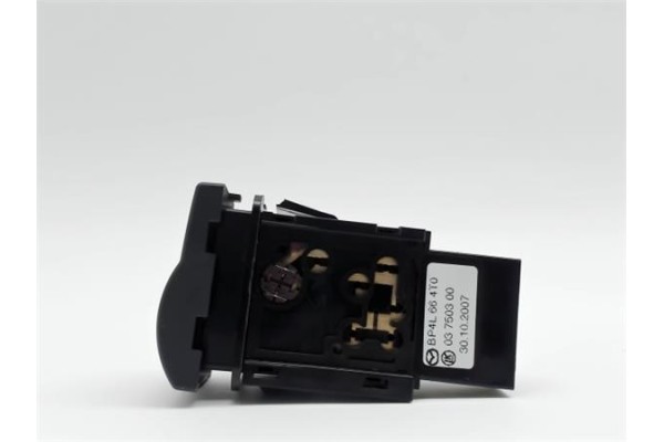 Recambio de conjunto interruptores para mazda 3 sedán (bk) 1.6 referencia OEM IAM BP4L664T0 03750300 