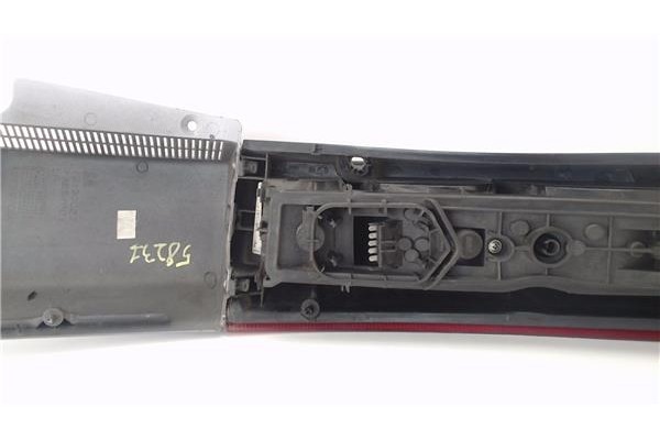 Recambio de piloto trasero izquierdo para opel meriva 1.3 cdti referencia OEM IAM 13203393  