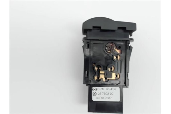 Recambio de conjunto interruptores para mazda 3 sedán (bk) 1.6 referencia OEM IAM BP4L664T0 03750300 