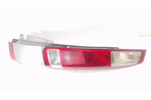Recambio de piloto trasero derecho para opel meriva 1.3 cdti referencia OEM IAM 13130028  