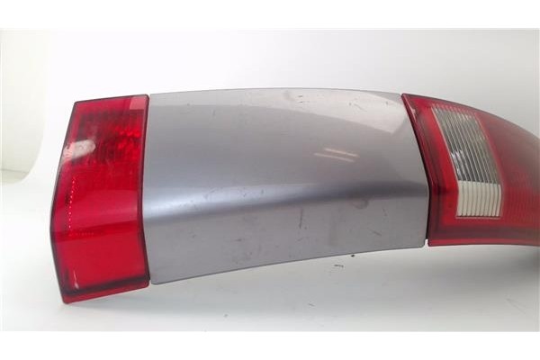 Recambio de piloto trasero derecho para opel meriva 1.3 cdti referencia OEM IAM 13130028  