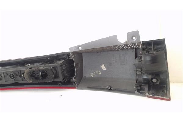 Recambio de piloto trasero derecho para opel meriva 1.3 cdti referencia OEM IAM 13130028  
