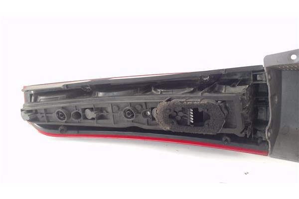 Recambio de piloto trasero derecho para opel meriva 1.3 cdti referencia OEM IAM 13130028  
