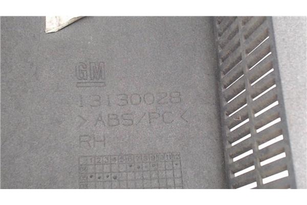 Recambio de piloto trasero derecho para opel meriva 1.3 cdti referencia OEM IAM 13130028  