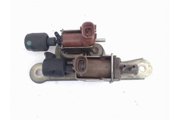 Recambio de electrovalvula turbo para toyota avensis berlina (t22) 2.0 td (ct220_) referencia OEM IAM 2586064140  