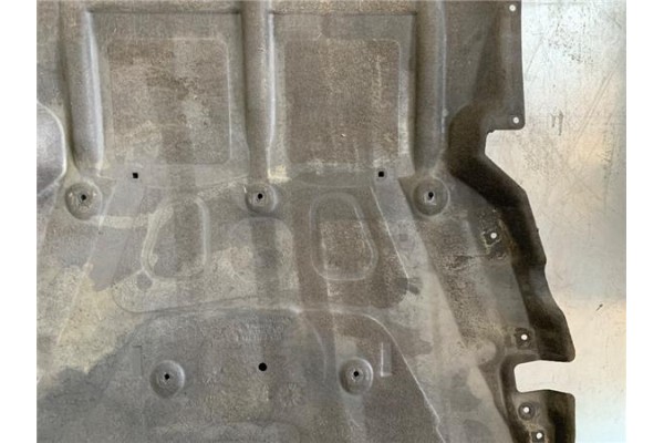 Recambio de cubrecarter para bmw serie 1 berlina 5p (f20) 2.0 116d referencia OEM IAM 51757241772 51757448695 