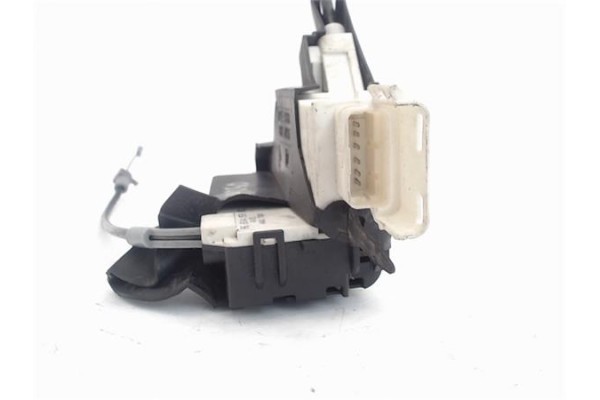 Recambio de cierre electromagnetico delantero derecho para citroen c4 berlina 1.4 16v referencia OEM IAM 9683415980  