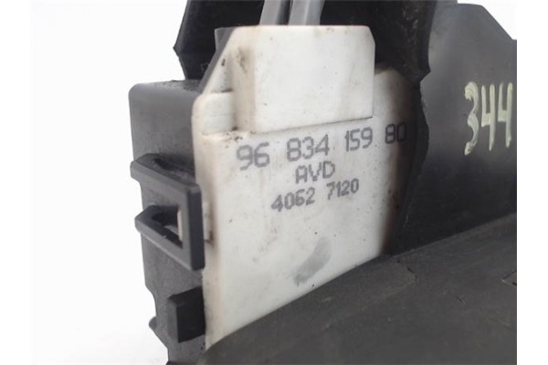 Recambio de cierre electromagnetico delantero derecho para citroen c4 berlina 1.4 16v referencia OEM IAM 9683415980  