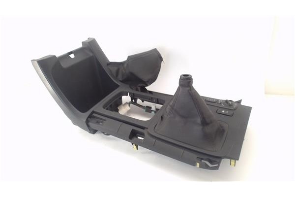Recambio de embellecedor consola central para toyota land cruiser (j12) 3.0 d-4d (kdj120) referencia OEM IAM 5880460230  