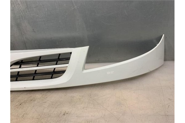 Recambio de rejilla paragolpes delantero para nissan kubistar (x76) 1.5 dci 70 referencia OEM IAM 6230000Q 6230000QAD 