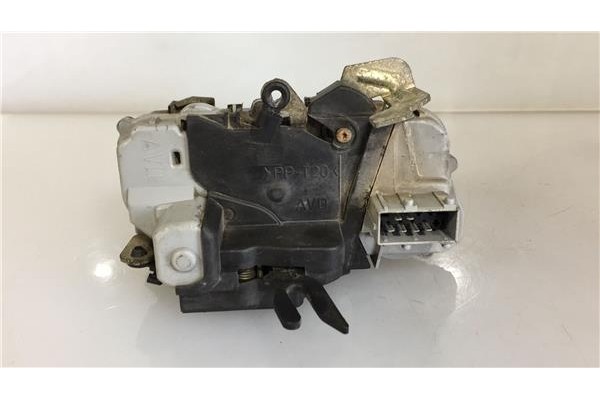 Recambio de cierre electromagnetico delantero derecho para citroen xsara berlina 1.6 i referencia OEM IAM 9136J2  