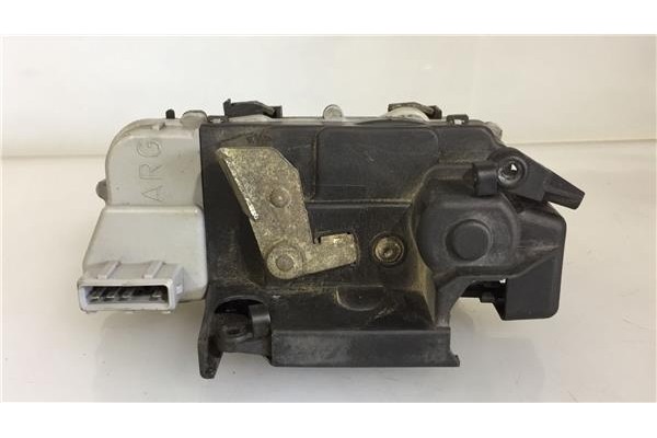 Recambio de cierre electromagnetico trasero izquierdo para citroen xsara berlina 1.6 i referencia OEM IAM 913769  
