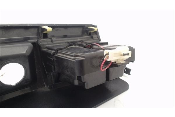 Recambio de cenicero para toyota land cruiser (j12) 3.0 d-4d (kdj120) referencia OEM IAM 1A462024G  