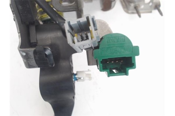 Recambio de pedal freno para citroen c4 berlina 1.6 exclusive referencia OEM IAM 4501CL  