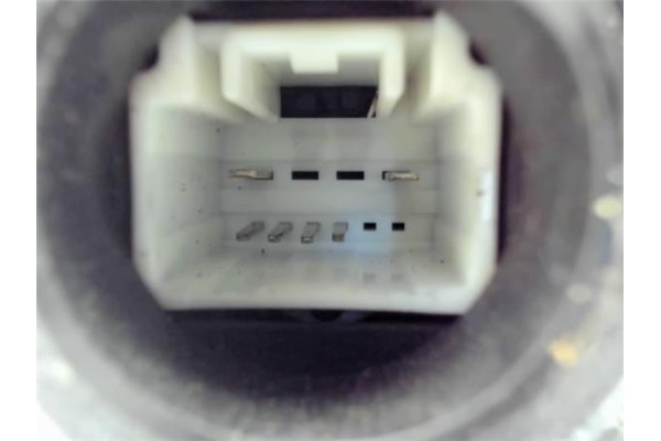 Recambio de cierre electromagnetico delantero izquierdo para toyota corolla (e12) 2.0 d-4d referencia OEM IAM 6904002151  