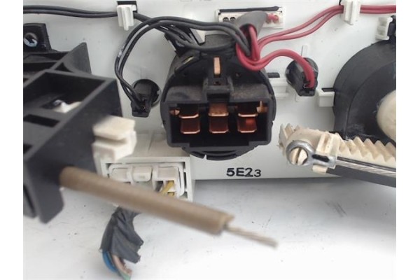 Recambio de mandos calefaccion / a.a. para chevrolet kalos 1.2 se referencia OEM IAM   