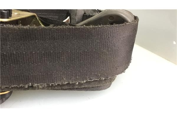 Recambio de cinturon seguridad delantero derecho para nissan cabstar caja/chasis (f22) 3.0 referencia OEM IAM 868441T202  