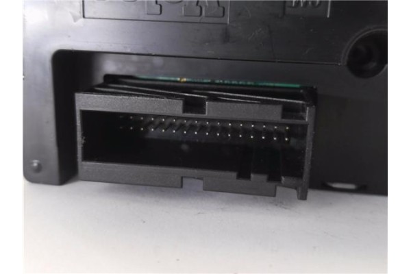 Recambio de mandos climatizador para opel vectra c berlina 2.2 club referencia OEM IAM 13138196 89560002 