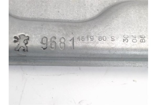 Recambio de mecanismo elevalunas delantero izquierdo para peugeot 207 1.6 hdi referencia OEM IAM 9681161980S  