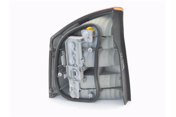 Recambio de piloto trasero derecho para opel vectra c berlina 2.2 club referencia OEM IAM 93174904  