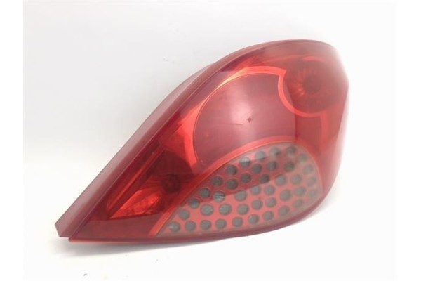 Recambio de piloto trasero derecho para peugeot 207 1.6 hdi referencia OEM IAM   