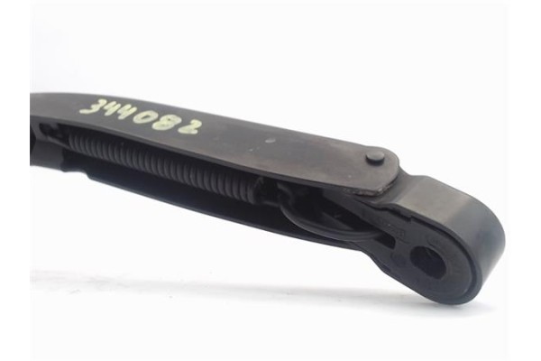 Recambio de brazo limpiaparabrisas trasero para renault laguna iii berlina 2.0 dci (bt01, bt0e, bt0k) referencia OEM IAM 2878000
