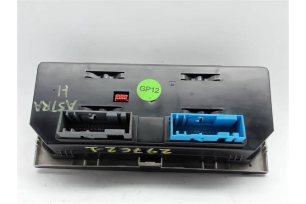 Recambio de mandos climatizador para opel astra h berlina 1.7 cdti referencia OEM IAM 13122963  