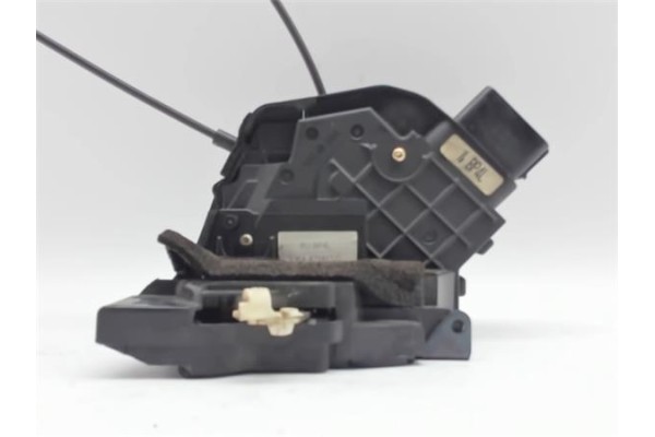 Recambio de cierre electromagnetico delantero derecho para mazda 3 berlina (bk) 1.6 referencia OEM IAM 3N6AA21812D  