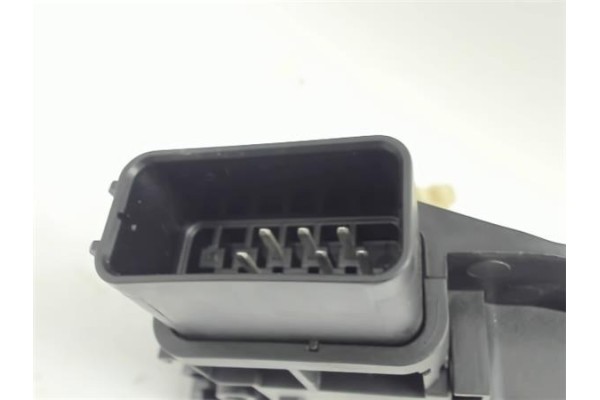 Recambio de cierre electromagnetico delantero derecho para mazda 3 berlina (bk) 1.6 referencia OEM IAM 3N6AA21812D  